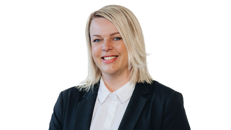 Stephanie Heyna. Mitarbeiterin der Autowelt Schmidt.