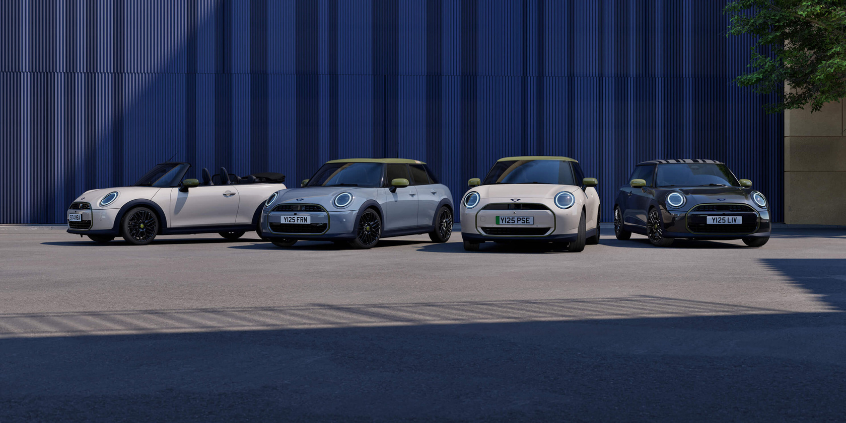 4 MINI Paul Smith Edition nebeneinander