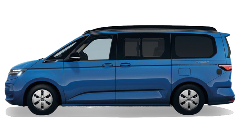 Seitenansicht eines blauen VW California Coast, vor weißem Hintergrund
