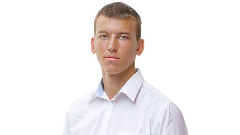 Portrait von Max Khvostov. Auszubildener der Autowelt Schmidt.