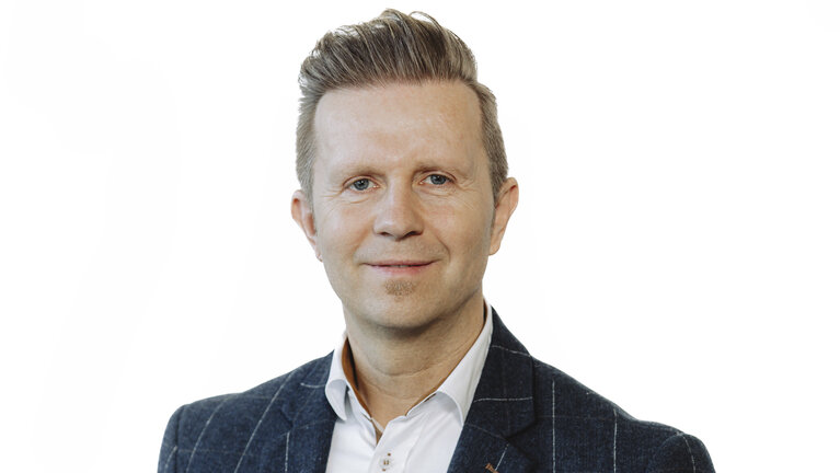 Piotr Cieluch. Miarbeiter der Autowelt Schmidt