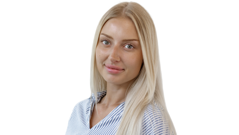 Portrait von Viktoria Besprochvannych. Mitarbeiterin der Autowelt Schmidt.