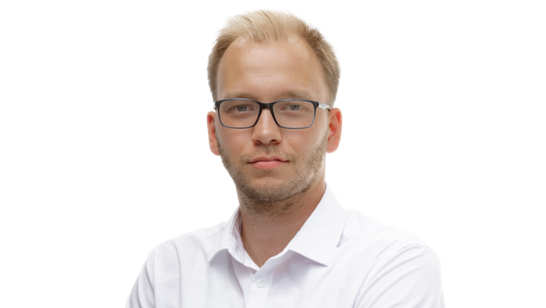 Portrait von Sven Austrup. Mitarbeiter der Autowelt Schmidt.