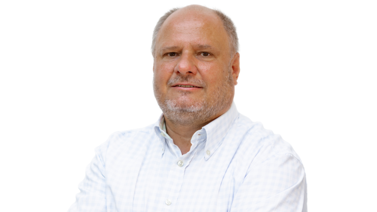 Portrait Foto: Ingo Müller, Mitarbeiter der Autowelt Schmidt.